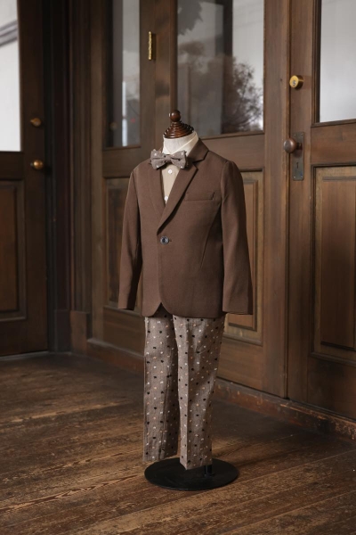 B-261　ブラウン